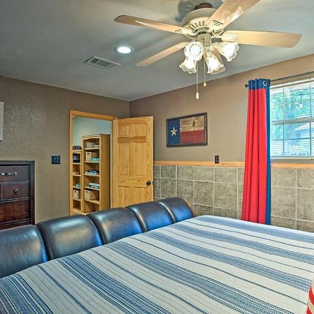 Lake Texoma Cabin - 1 Mi To Park And Boat Ramp! Willow Spring Exterior photo